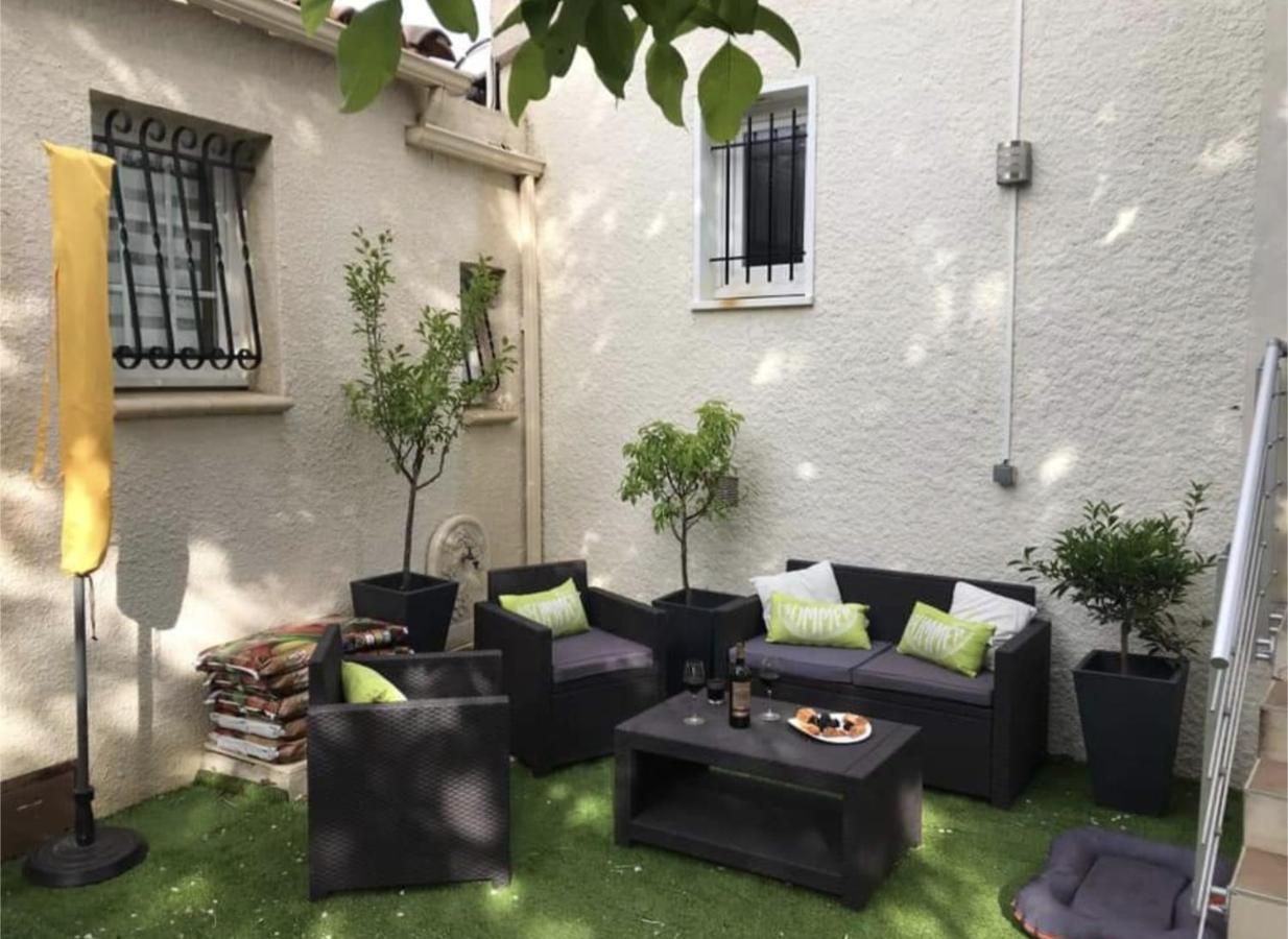 Guesthouse La Costiere - Logements Independants - Espace Piscine Jacuzzi リュネル エクステリア 写真