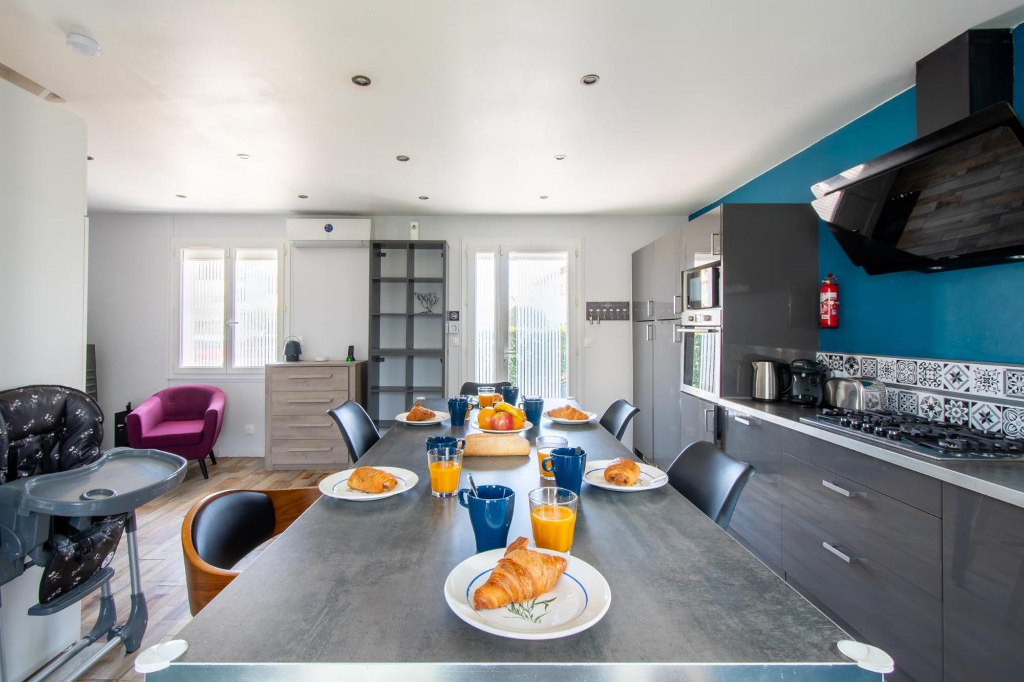 Guesthouse La Costiere - Logements Independants - Espace Piscine Jacuzzi リュネル エクステリア 写真