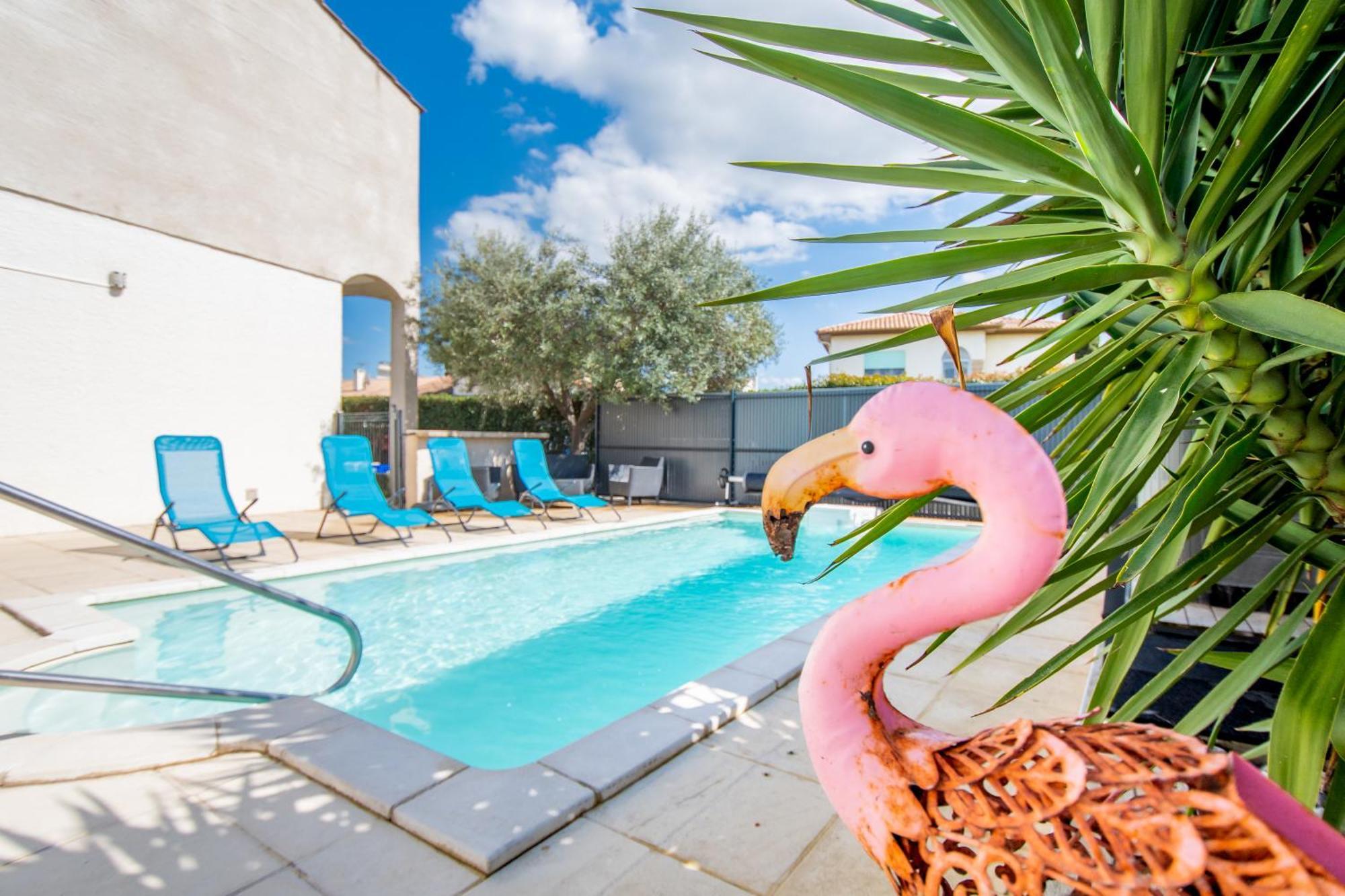 Guesthouse La Costiere - Logements Independants - Espace Piscine Jacuzzi リュネル エクステリア 写真