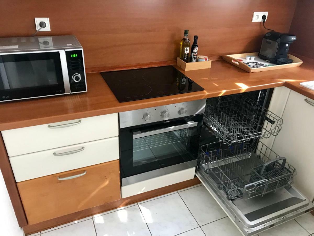 Guesthouse La Costiere - Logements Independants - Espace Piscine Jacuzzi リュネル エクステリア 写真