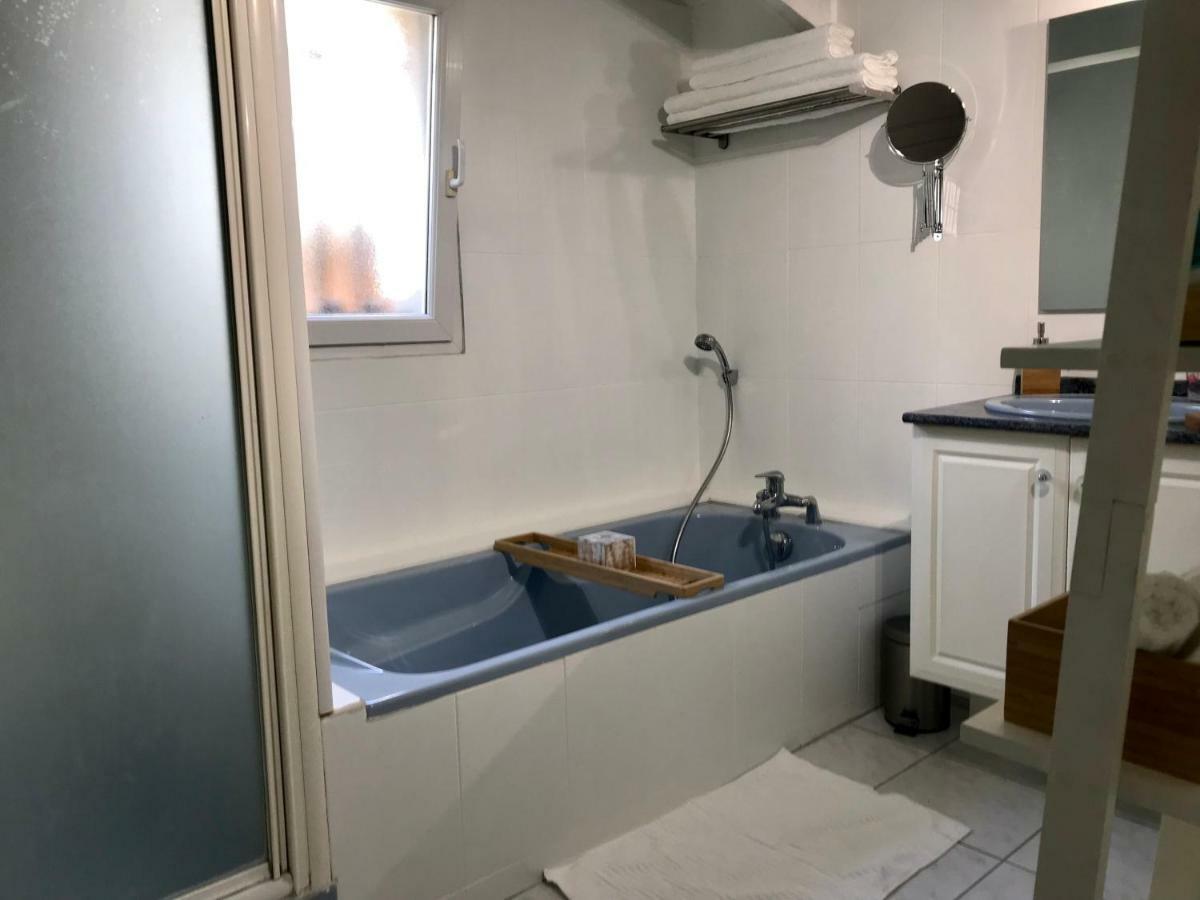 Guesthouse La Costiere - Logements Independants - Espace Piscine Jacuzzi リュネル エクステリア 写真